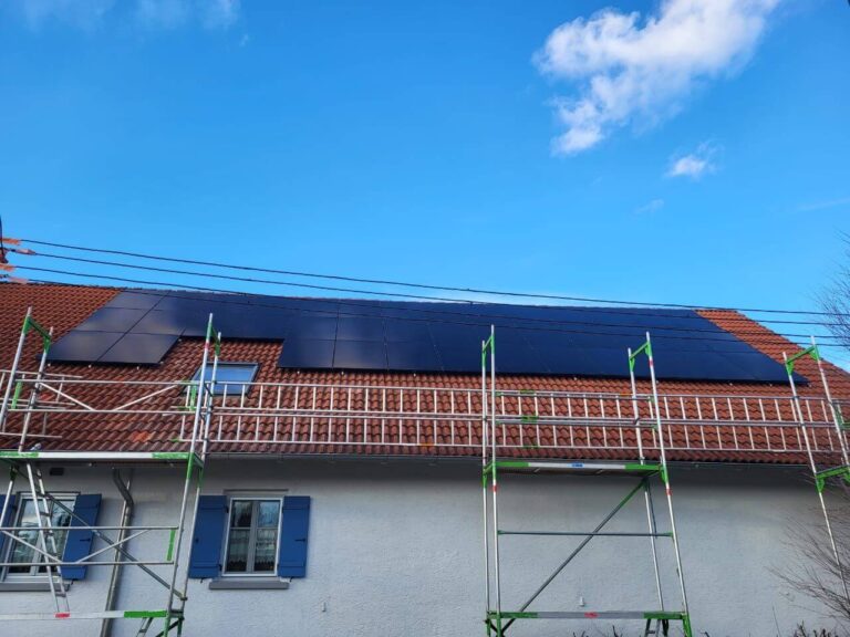 Montage und Service von Photovoltaikanlagen